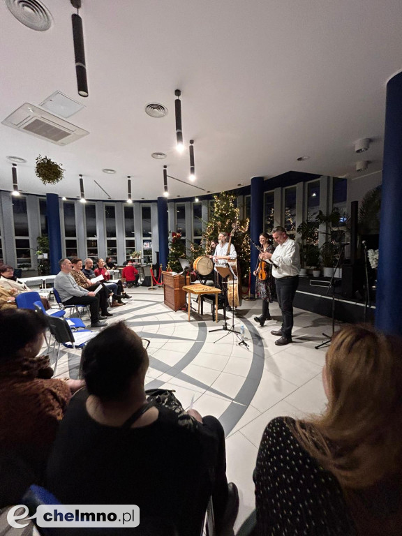 Świąteczny Wieczór - warsztaty i wspólne kolędowanie