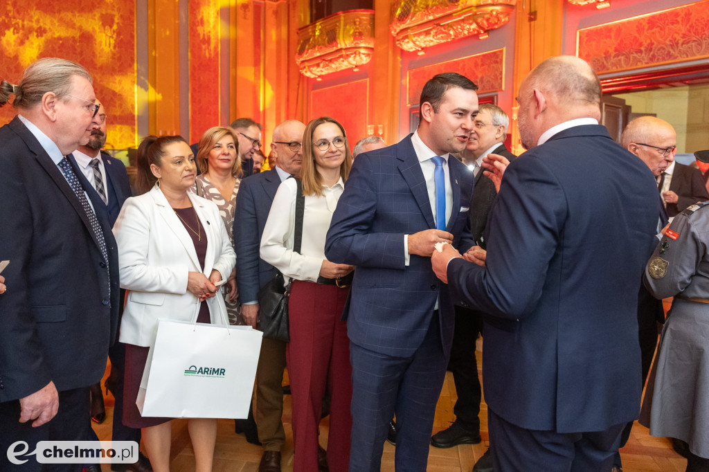 Samorządowcy na spotkaniu świątecznym u Marszałka