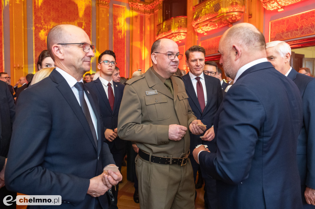 Samorządowcy na spotkaniu świątecznym u Marszałka