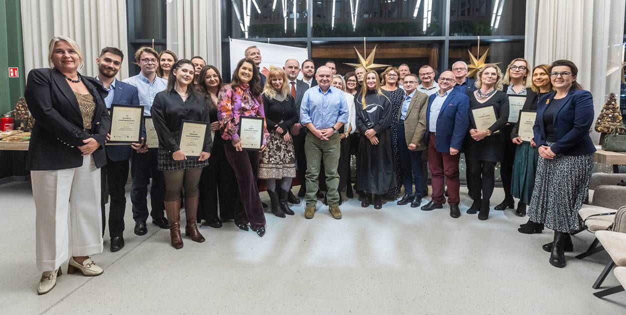 Autorzy materiałów o funduszach europejskich z nagrodami