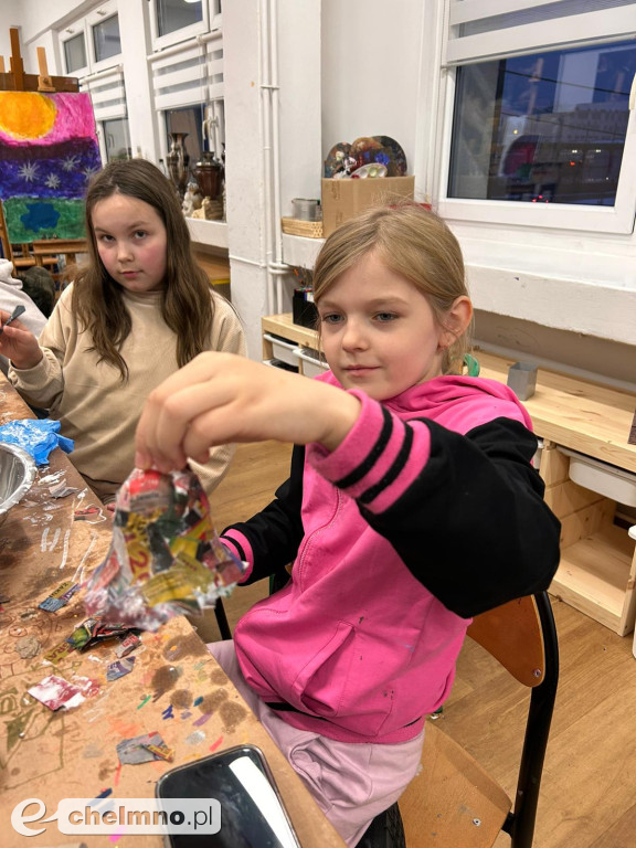 Wykonali ekologiczne ozdoby na warsztatach mâché