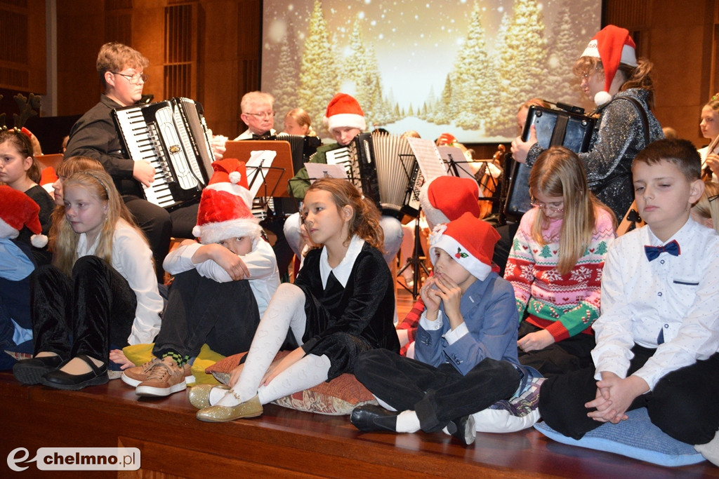 „Świąteczny Koncert Nadziei” – muzyka i wyróżnienia