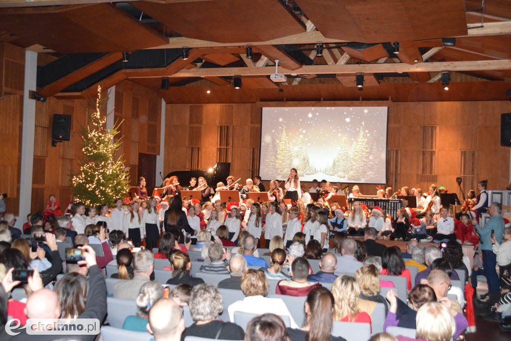 „Świąteczny Koncert Nadziei” – muzyka i wyróżnienia