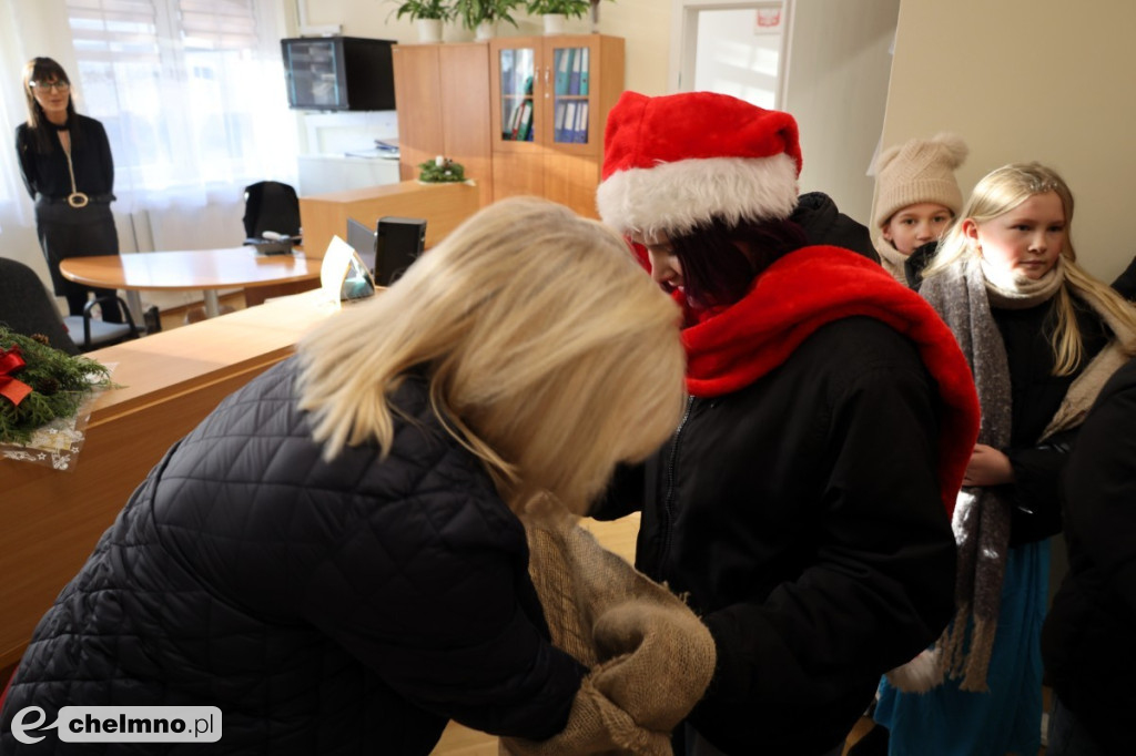 Wprowadzili świąteczny nastrój do Unisławia