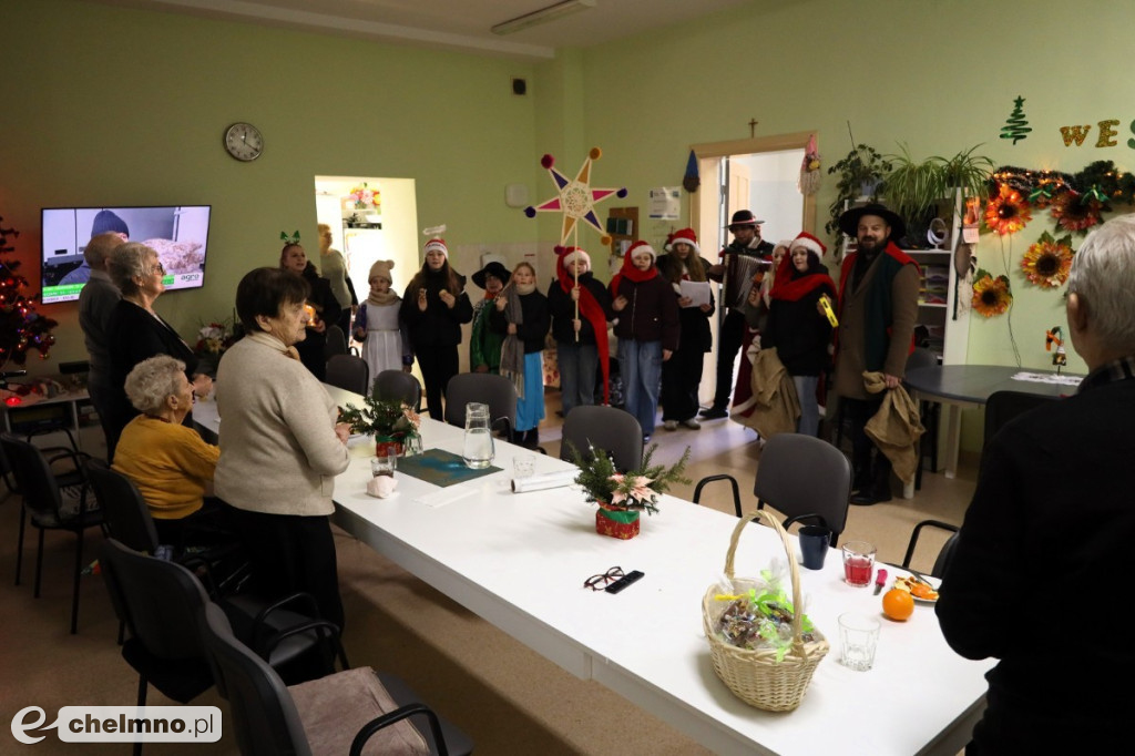 Wprowadzili świąteczny nastrój do Unisławia