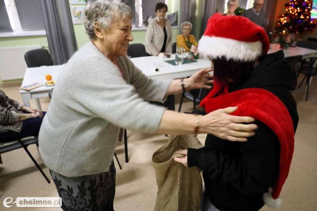 Wprowadzili świąteczny nastrój do Unisławia