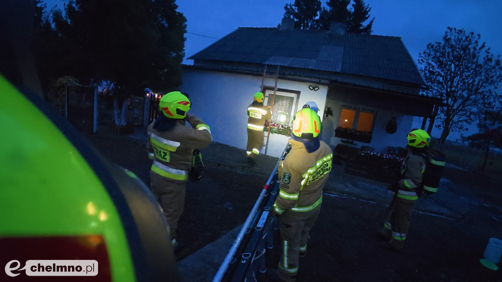 Pożar sadzy w kominie w Bajerzu