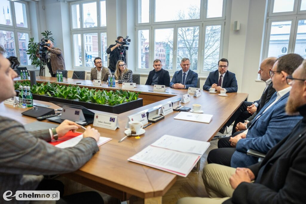 Bezpieczna ulica Jastrzębia w Żołędowie. Umowa podpisana