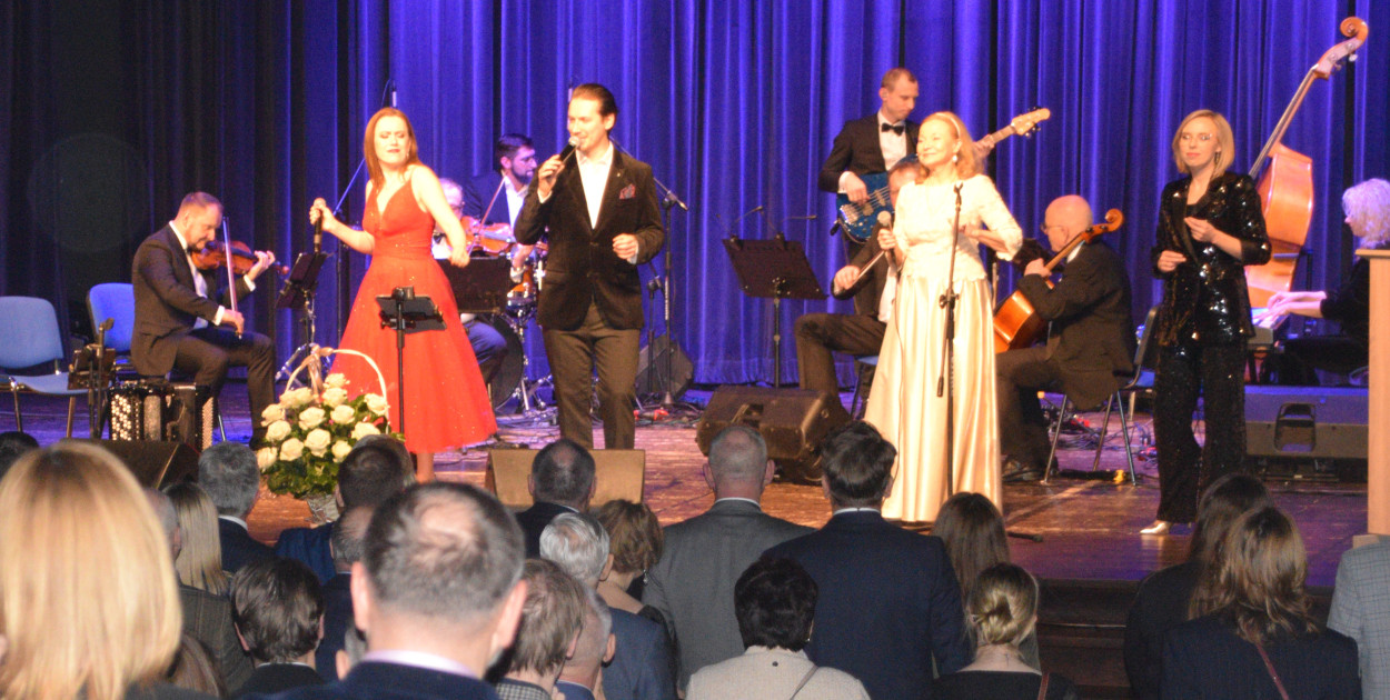 Wspaniały Koncert Noworoczny w Kinoteatrze Rondo