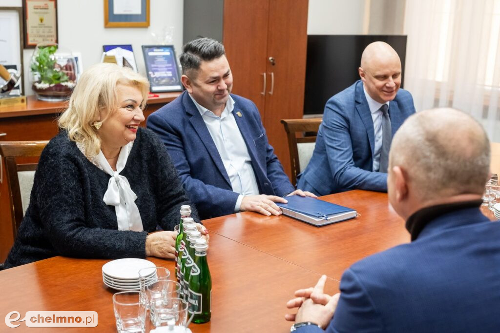 Marszałek województwa i przewodnicząca sejmiku odwiedzili Nakło