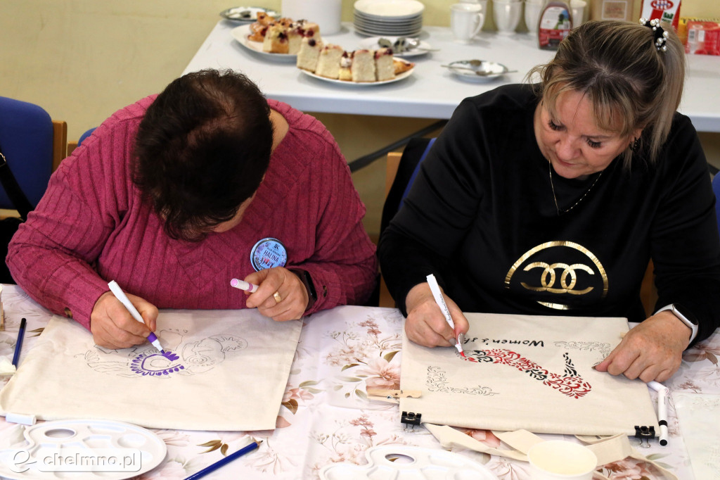 Tak było na warsztatach malarskich w Unisławiu