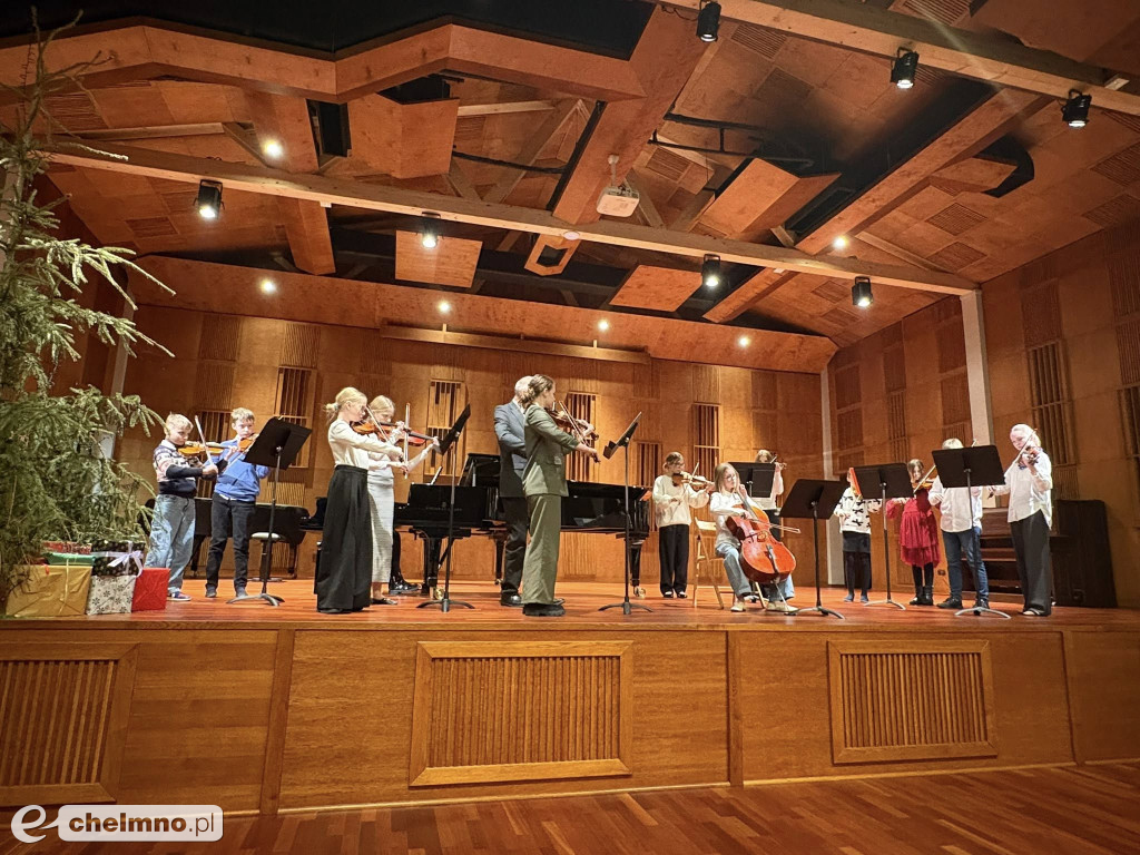 Koncert smyczkowy w szkole muzycznej