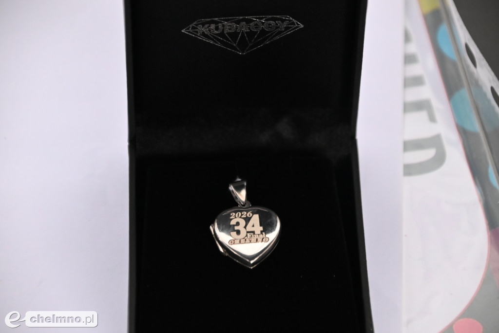 Bursztynowe złote i srebrne serduszka WOŚP wylicytowane