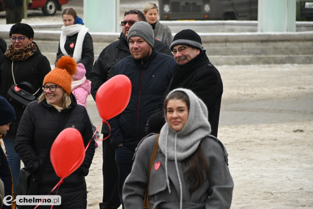 Bursztynowe złote i srebrne serduszka WOŚP wylicytowane