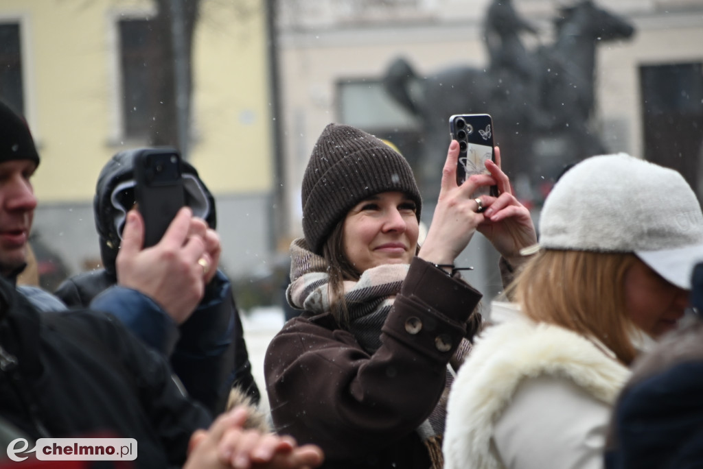 Bursztynowe złote i srebrne serduszka WOŚP wylicytowane