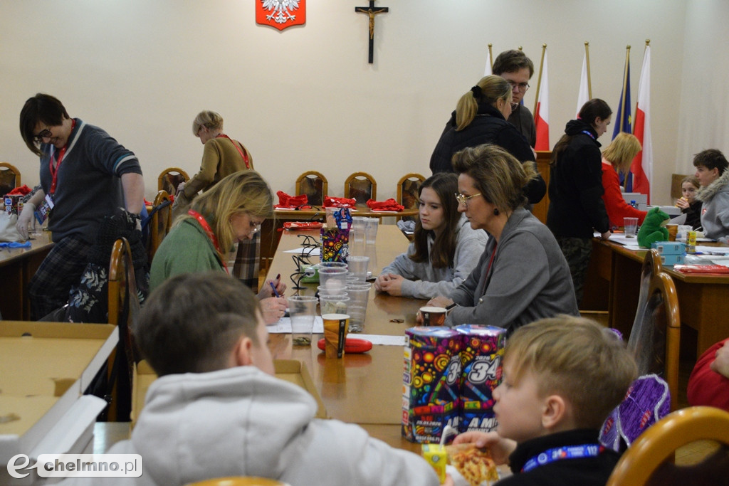 Trwa wielkie liczenie funduszy zbieranych dla WOŚP