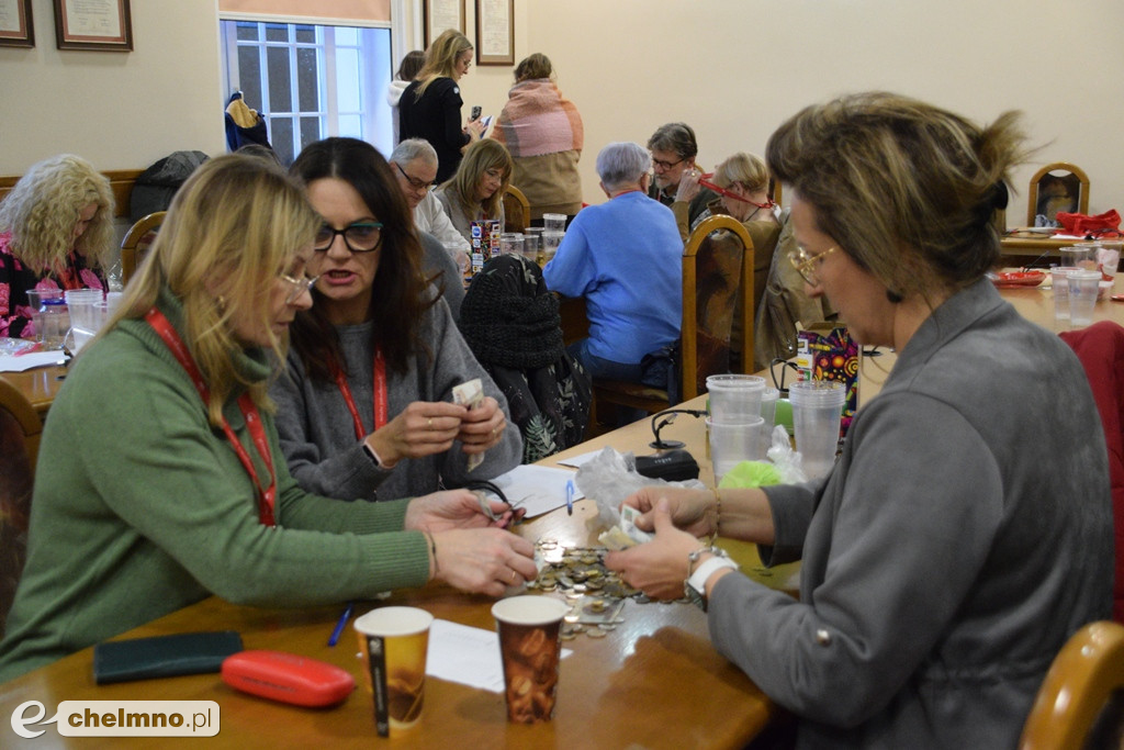 Trwa wielkie liczenie funduszy zbieranych dla WOŚP