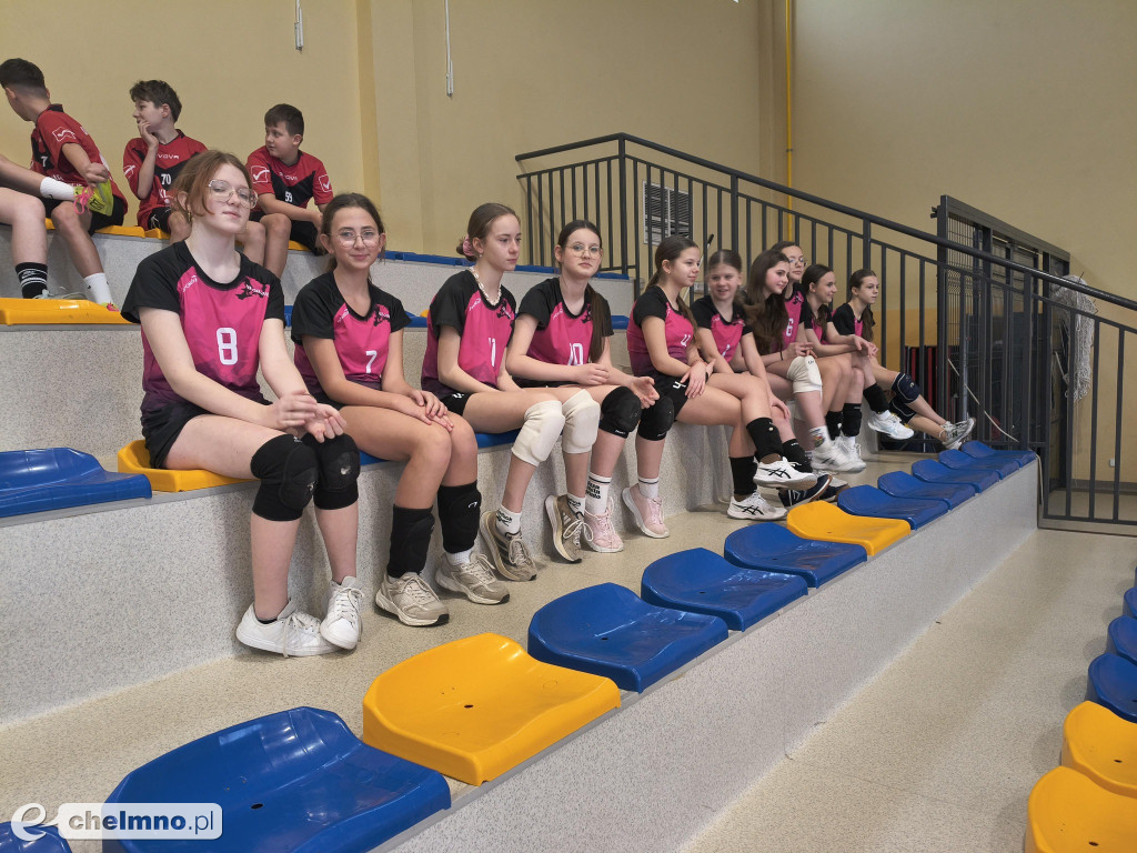 „Igrzyska Dzieci”. Cały powiat grał w siatkówkę w Stolnie!