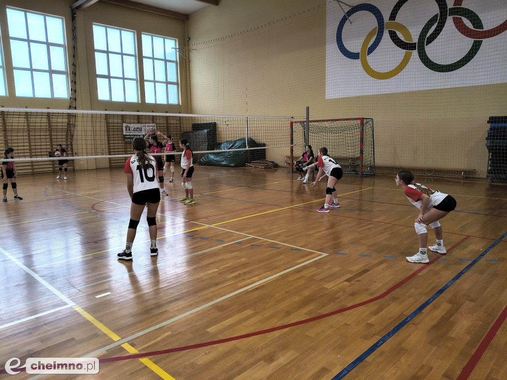 „Igrzyska Dzieci”. Cały powiat grał w siatkówkę w Stolnie!