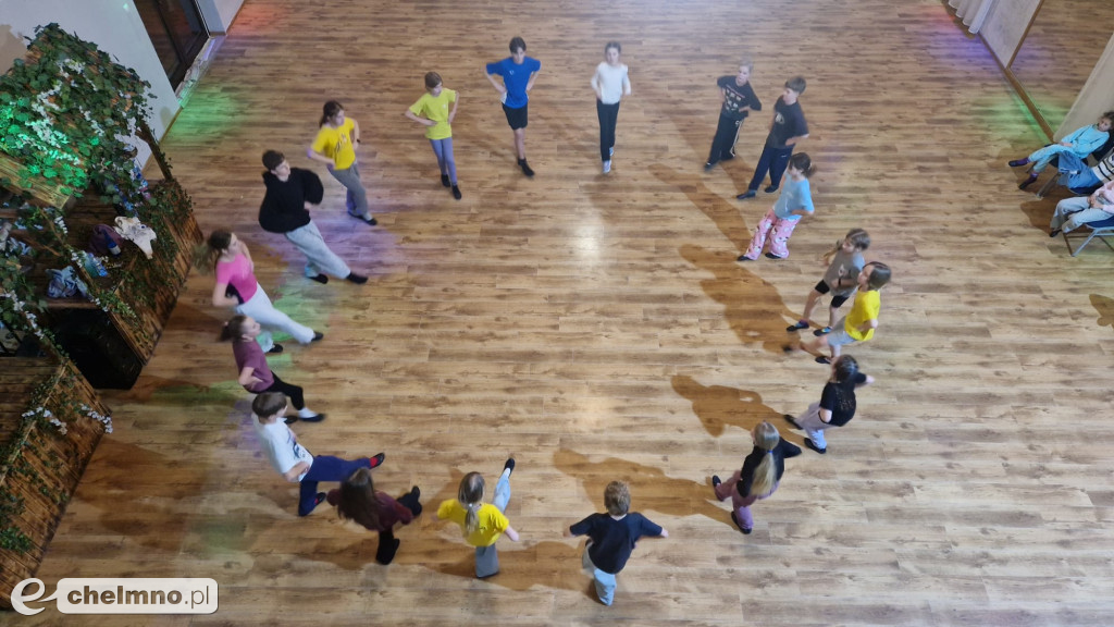 Zespół Pieśni i Tańca \