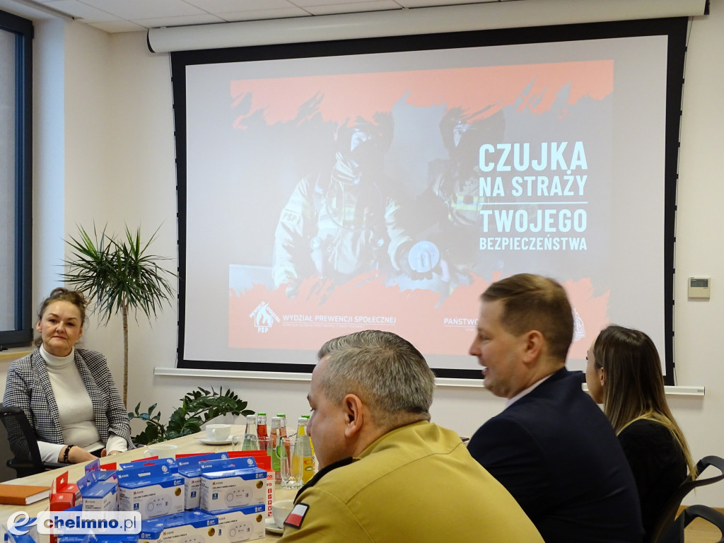 200 czujek dymu i czadu w domach najbardziej potrzebujących