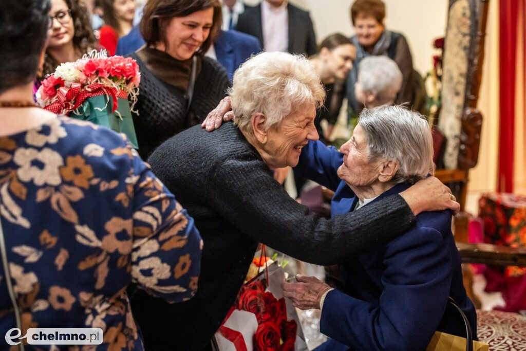 Długowieczność odziedziczyły po mamie
