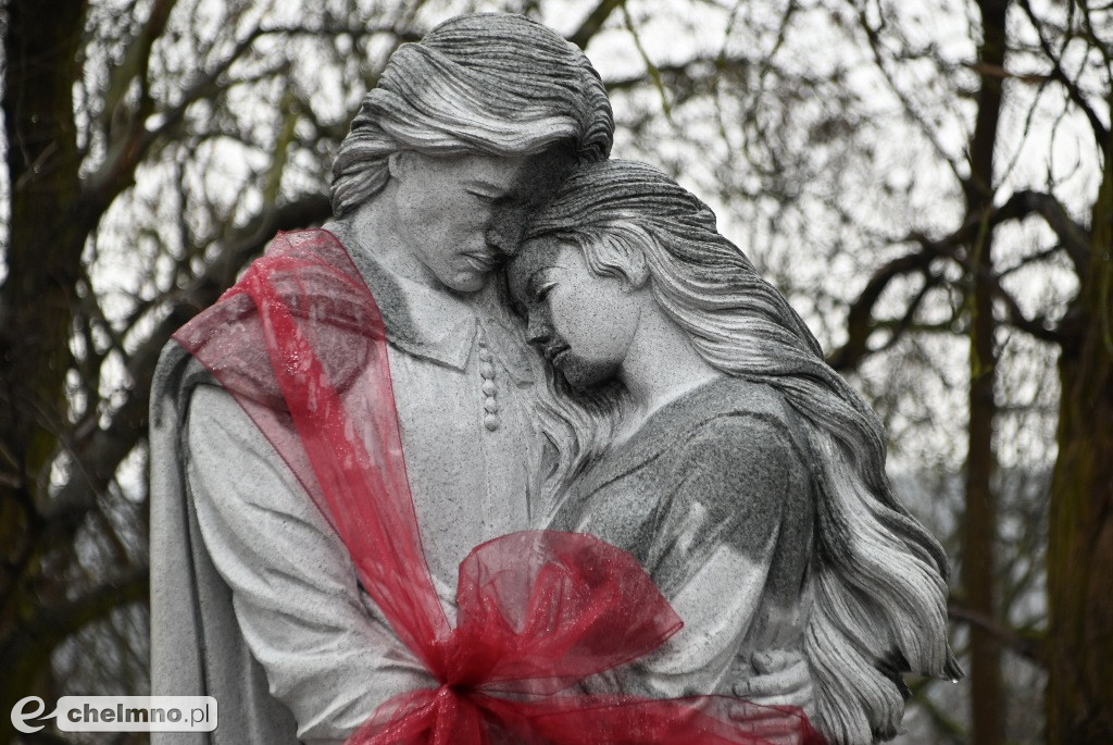 Odsłonięcie pomnika zakochanych Krystyny i Kaspra