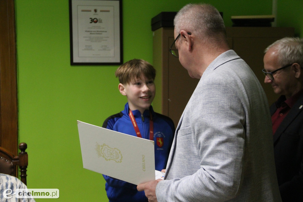 Walecka, Zawitowski, Orenkiewicz i Janus z nagrodami