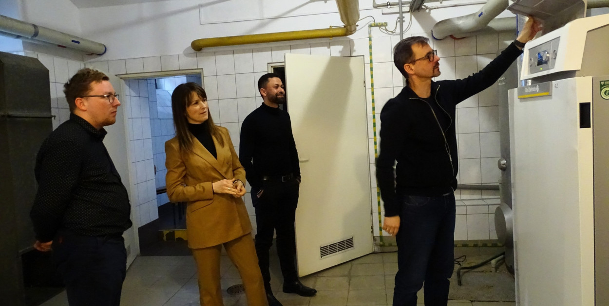 Renowacja zabytkowej stolarki w auli i remont kotłowni