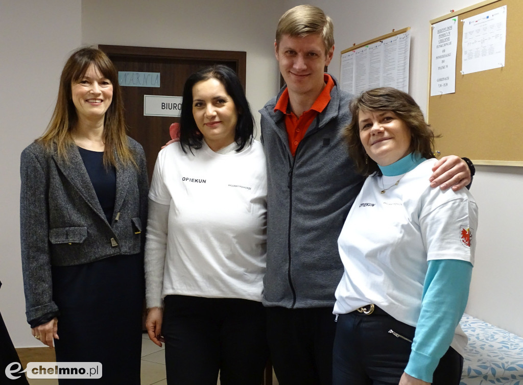 Czujki czadu dla seniorów z Domu Pomocy w Chełmnie