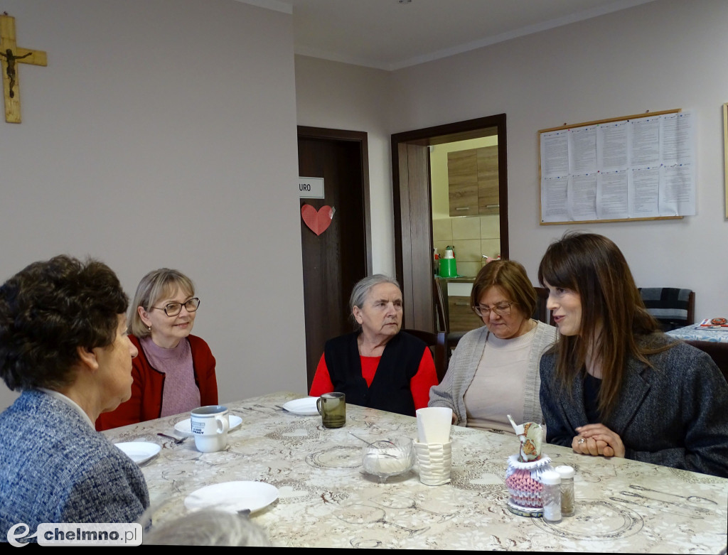 Czujki czadu dla seniorów z Domu Pomocy w Chełmnie