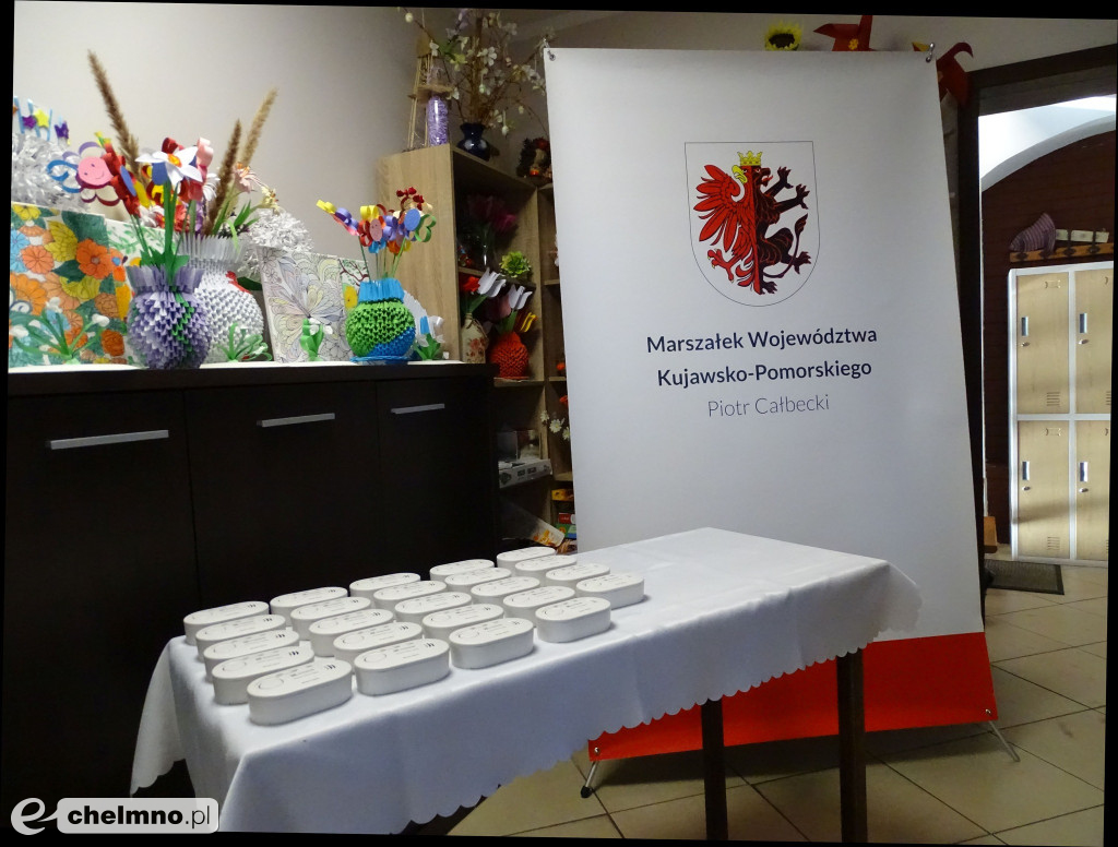 Czujki czadu dla seniorów z Domu Pomocy w Chełmnie