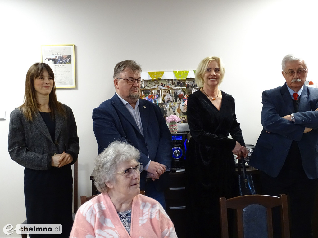 Czujki czadu dla seniorów z Domu Pomocy w Chełmnie