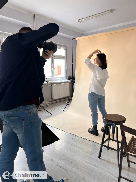 To była ciekawa sesja fotograficzna kobiecego piękna