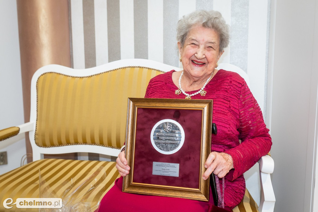 Stuletnie mieszkanki regionu odznaczone medalem