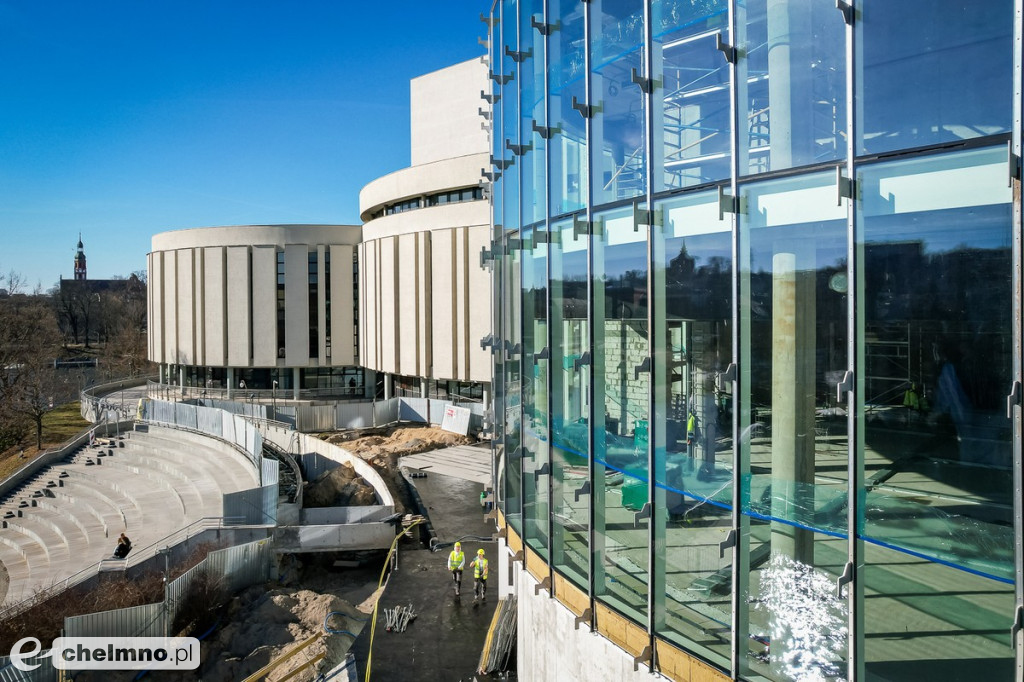 Rozbudowa Opery Nova na finiszu