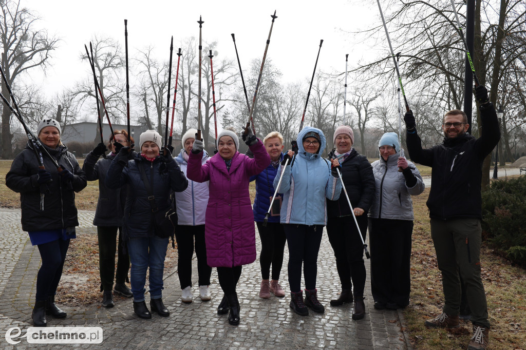 Dzień w Klubie Seniora rozpoczął się od ruchu