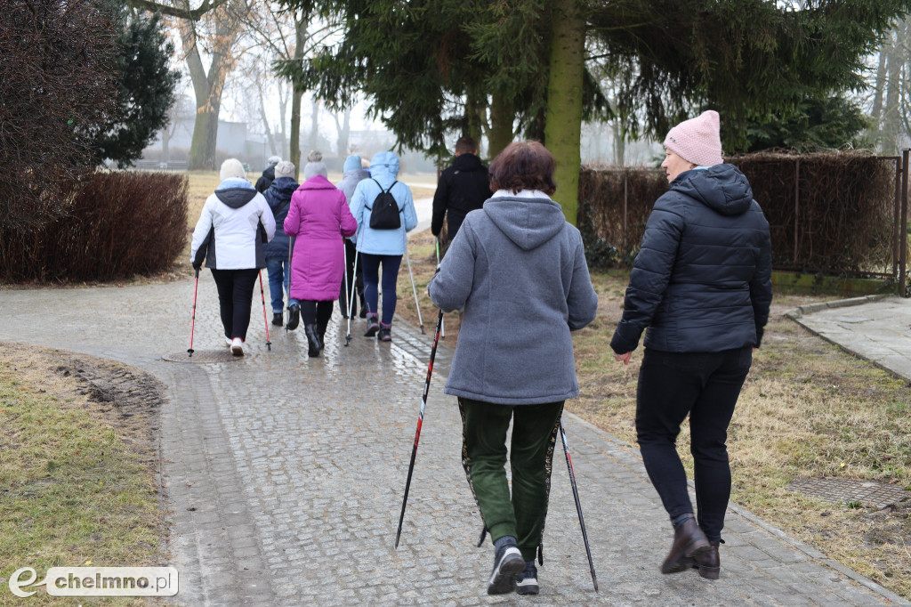 Dzień w Klubie Seniora rozpoczął się od ruchu