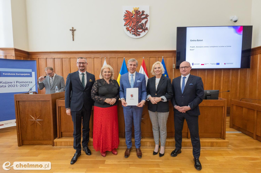 Mamy nowe umowy w FEdKP: ekologia, przestrzeń...