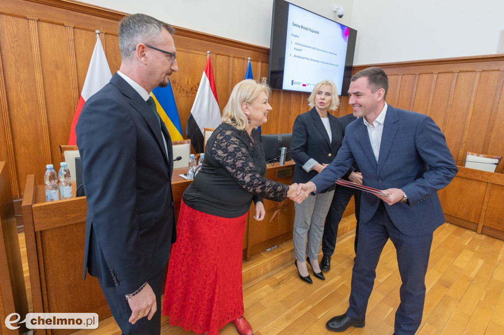 Mamy nowe umowy w FEdKP: ekologia, przestrzeń...