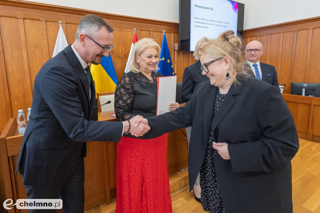Mamy nowe umowy w FEdKP: ekologia, przestrzeń...