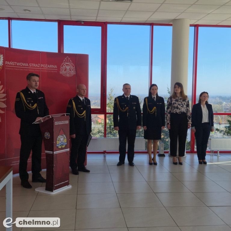 Uroczysta zbiorka w KP PSP w Chełmnie