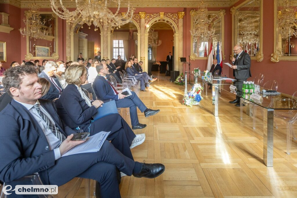 Członkowie Europejskiego Komitetu Regionów w Toruniu