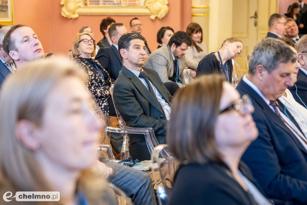 Członkowie Europejskiego Komitetu Regionów w Toruniu