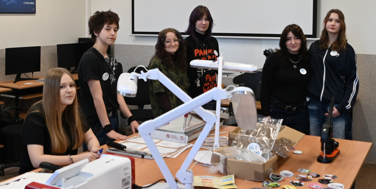 Tłumy uczniów na \