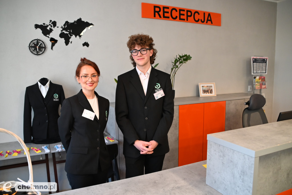 Tłumy uczniów na \