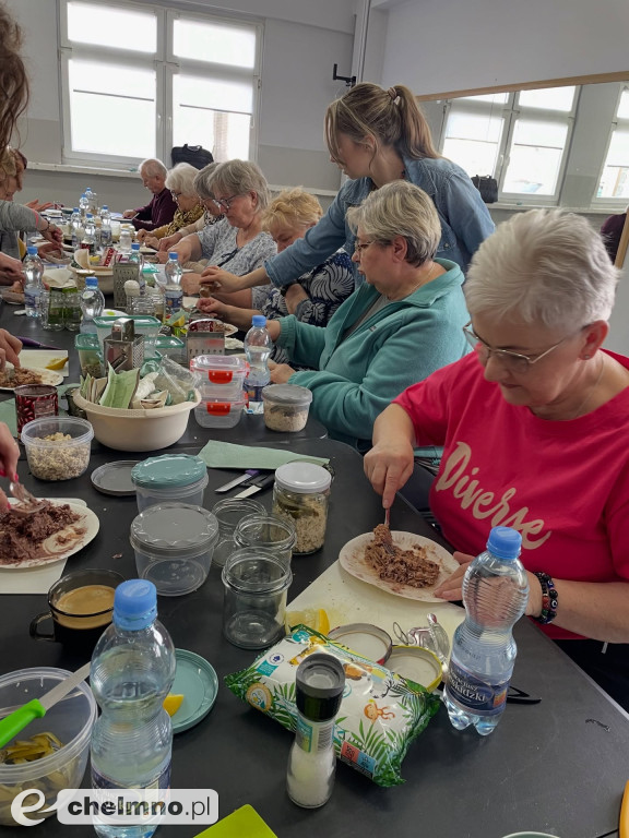 Seniorzy integrują się na warsztatach