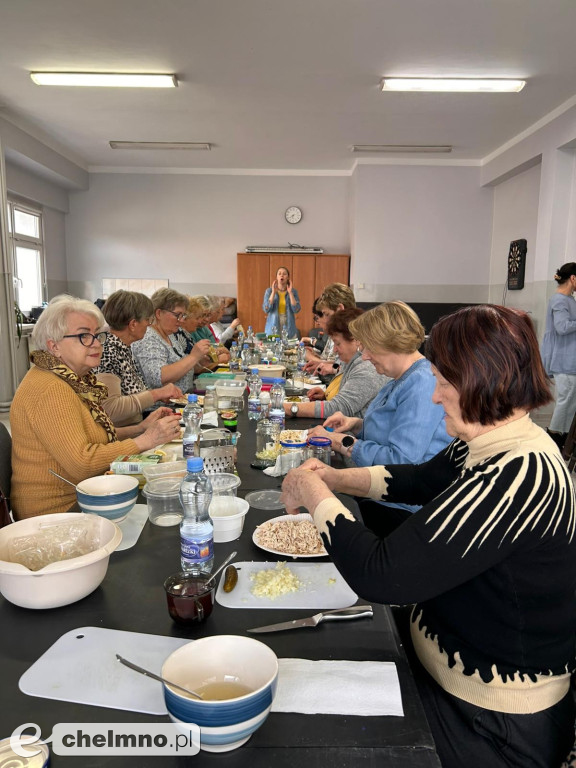 Seniorzy integrują się na warsztatach