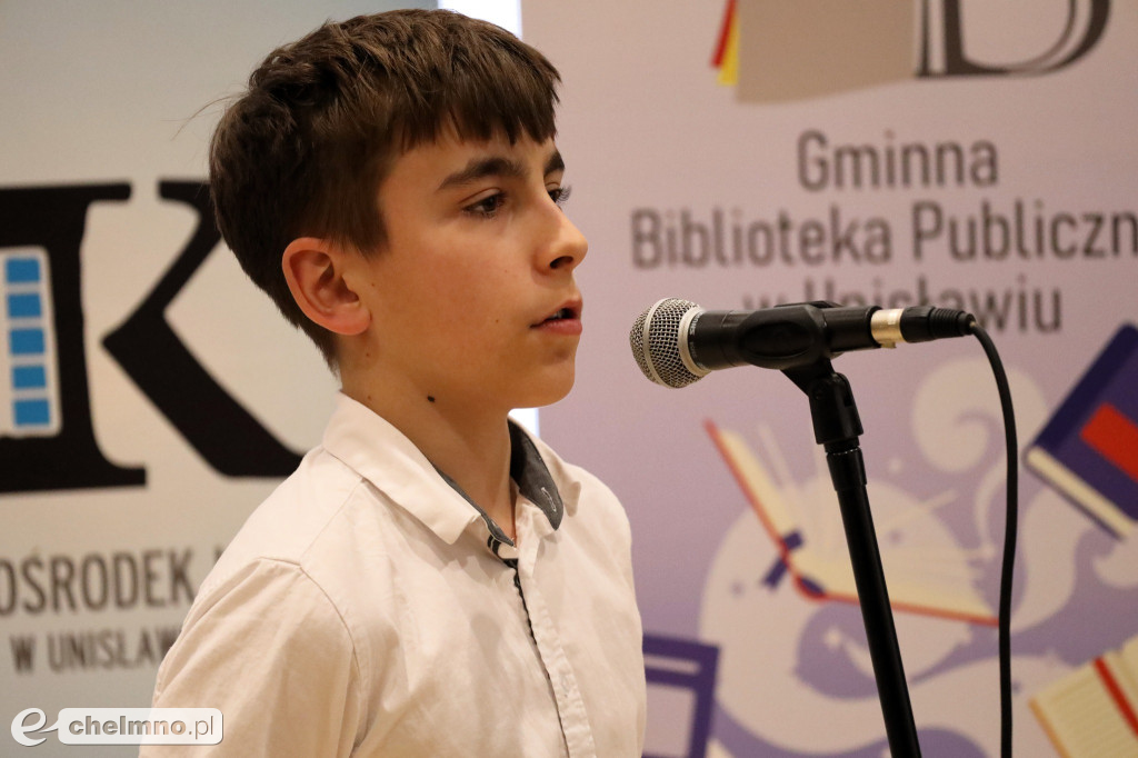 Zmierzyli się w recytacji wierszy