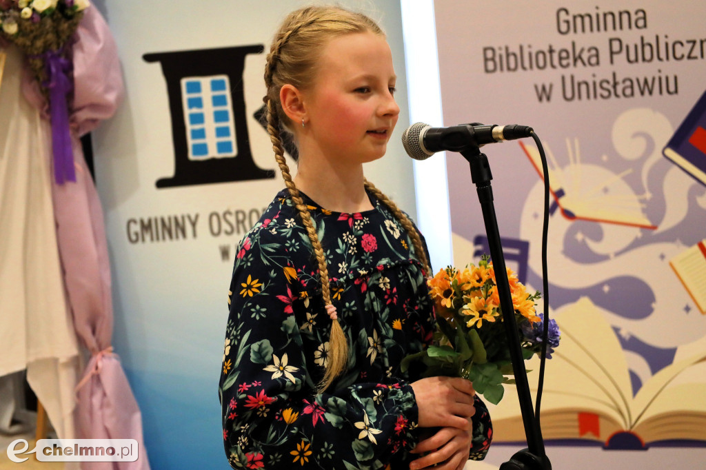 Zmierzyli się w recytacji wierszy